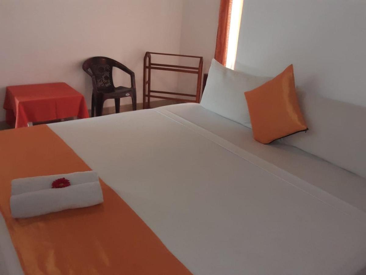 Villa Delorenta Anuradhapura Eksteriør bilde