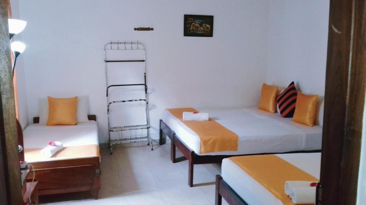 Villa Delorenta Anuradhapura Eksteriør bilde