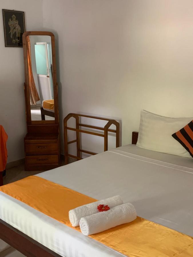 Villa Delorenta Anuradhapura Eksteriør bilde