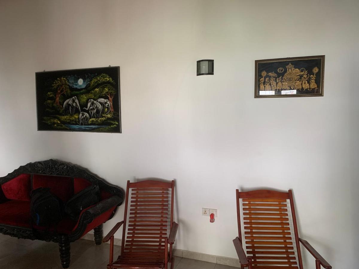 Villa Delorenta Anuradhapura Eksteriør bilde